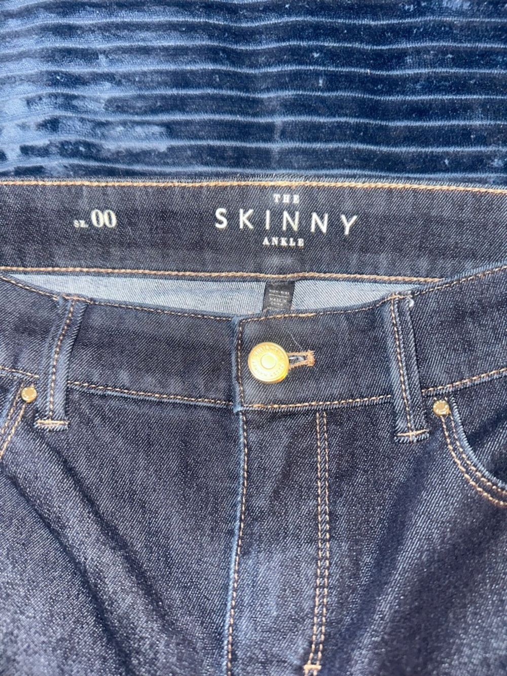 White House Black Market Dark Blue Skinny Ankle Jeans NWOT